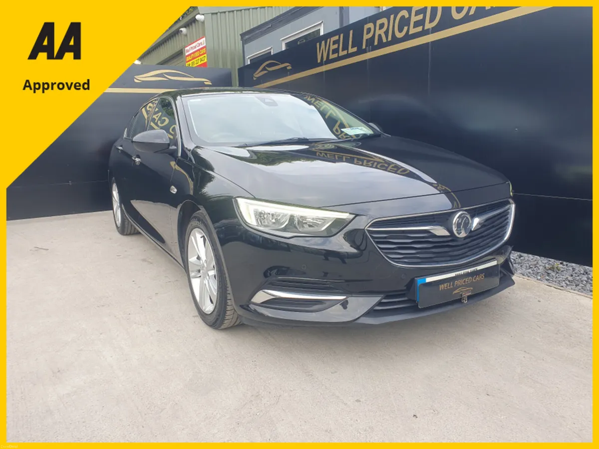 Vauxhall Insignia 1.6 TD ECOTEC TECH LI LINE NAV S - Image 2