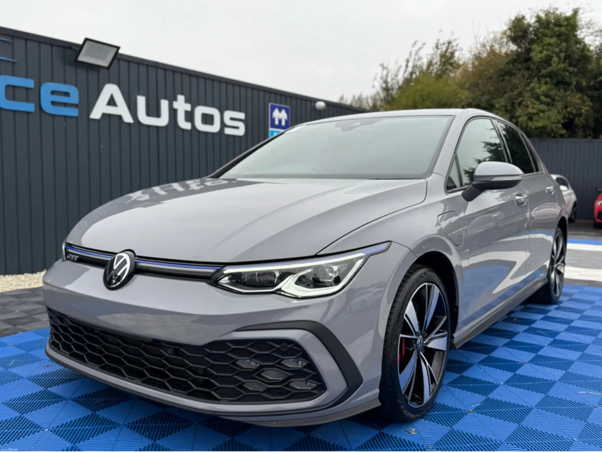 Volkswagen Golf GTE  - 1.4 PETROL HYBRID - AUTO - - Image 2