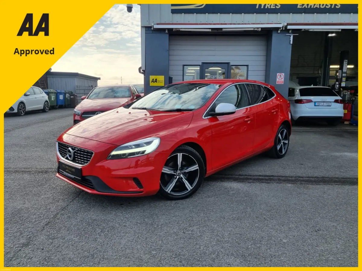 Volvo V40 2.0 D2 R-DESIGN 120BHP 5DR 40 SERIES - Image 4