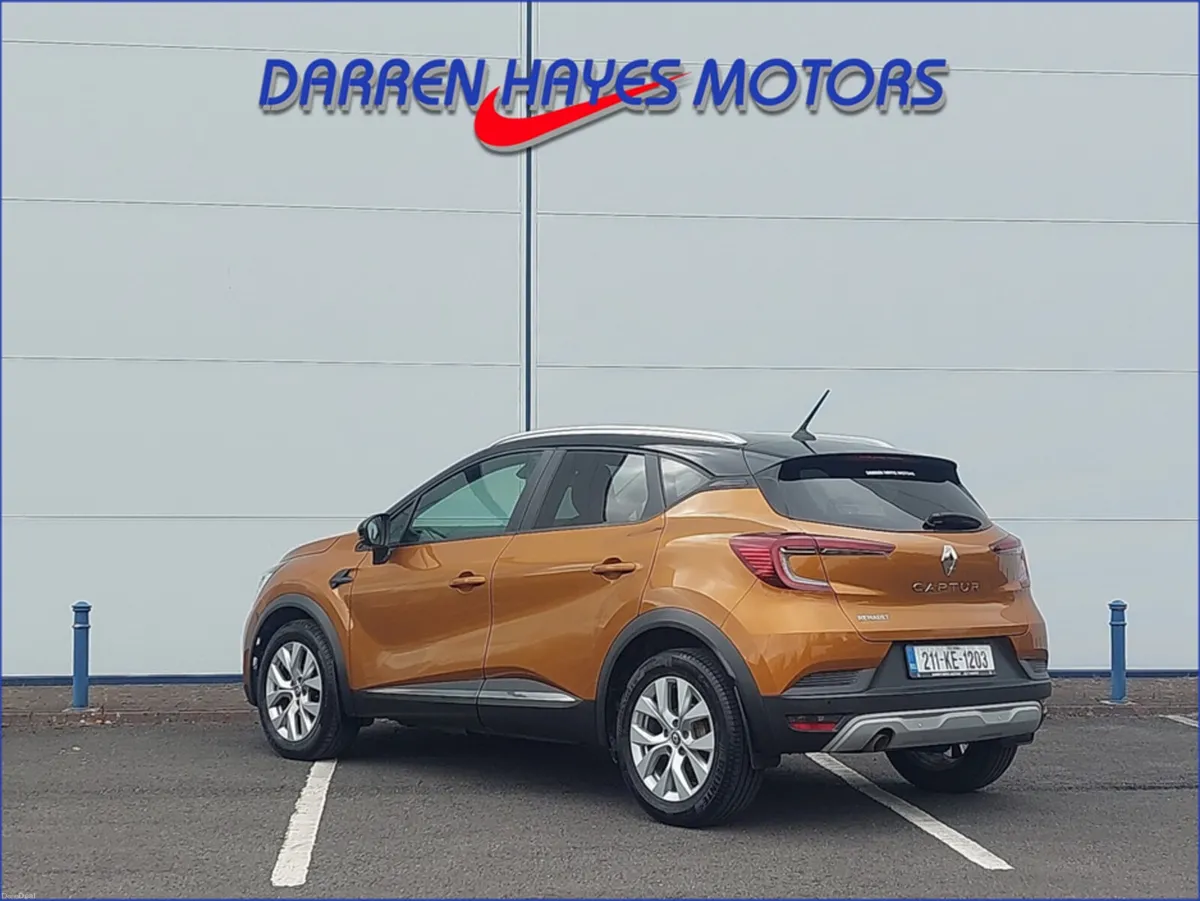 Renault Captur ICONIC TCE 130 AUTO MY1 MY19 4DR A - Image 6