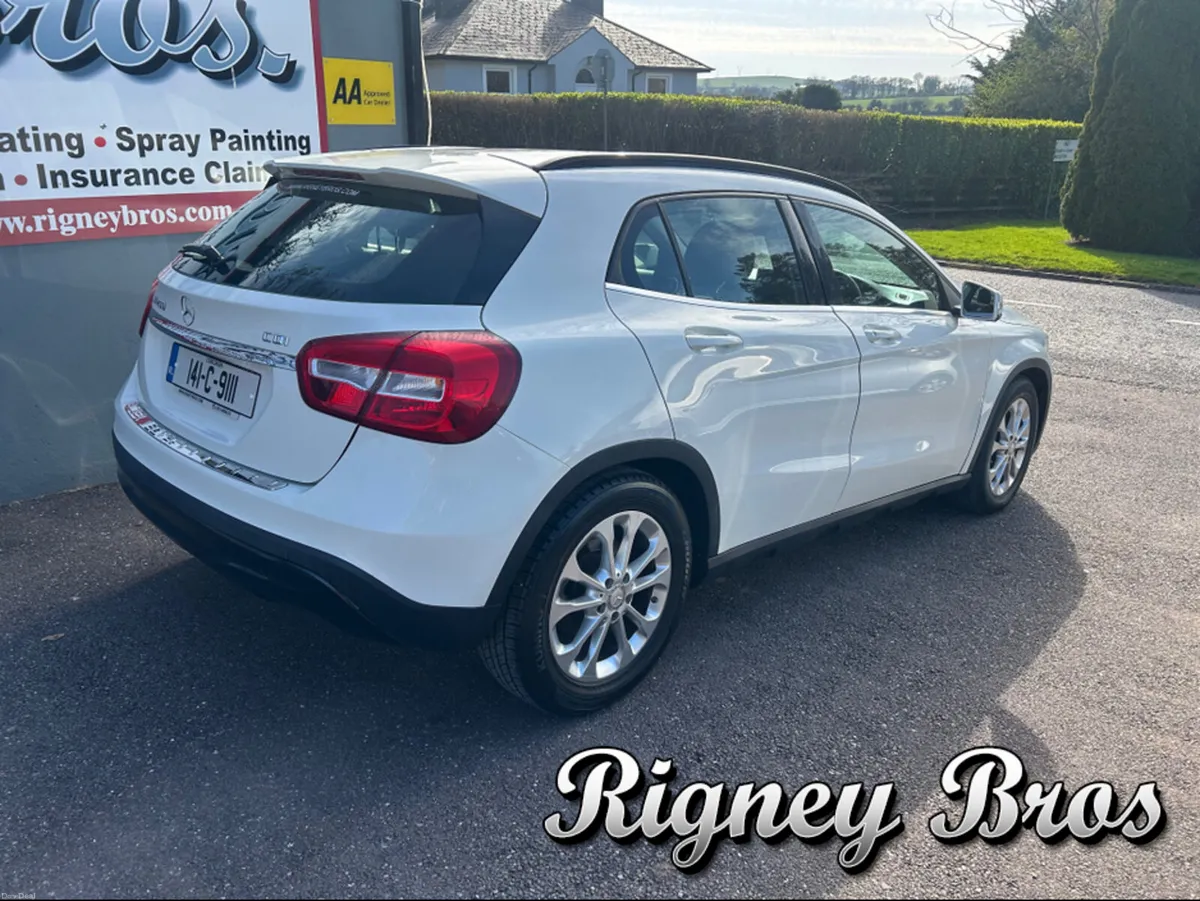 Mercedes-Benz GLA 200 CDI STYLE 5DR - Image 5