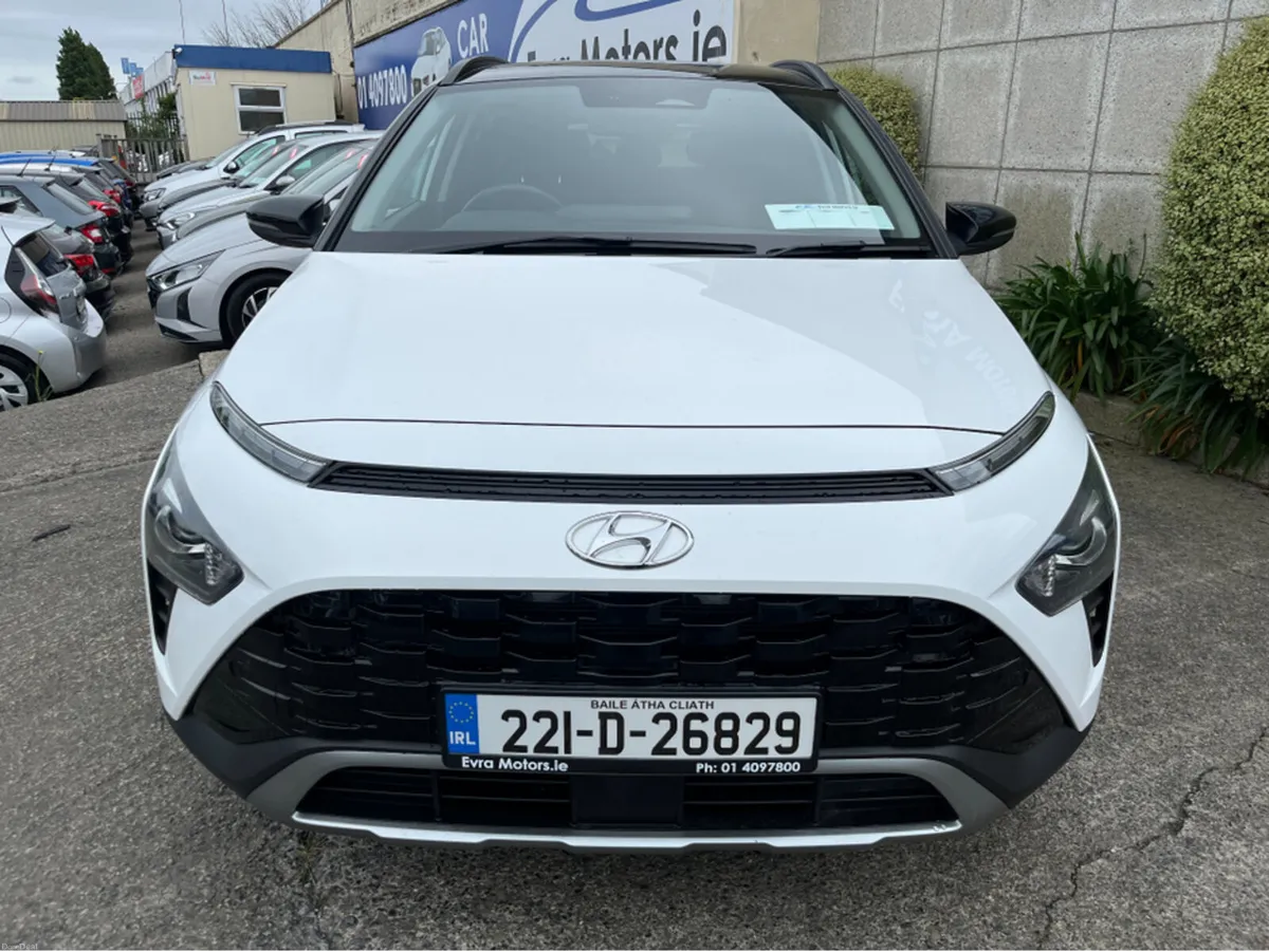 Hyundai Bayon EXECUTIVE 2-TONE 1.2 PETROL - Image 3