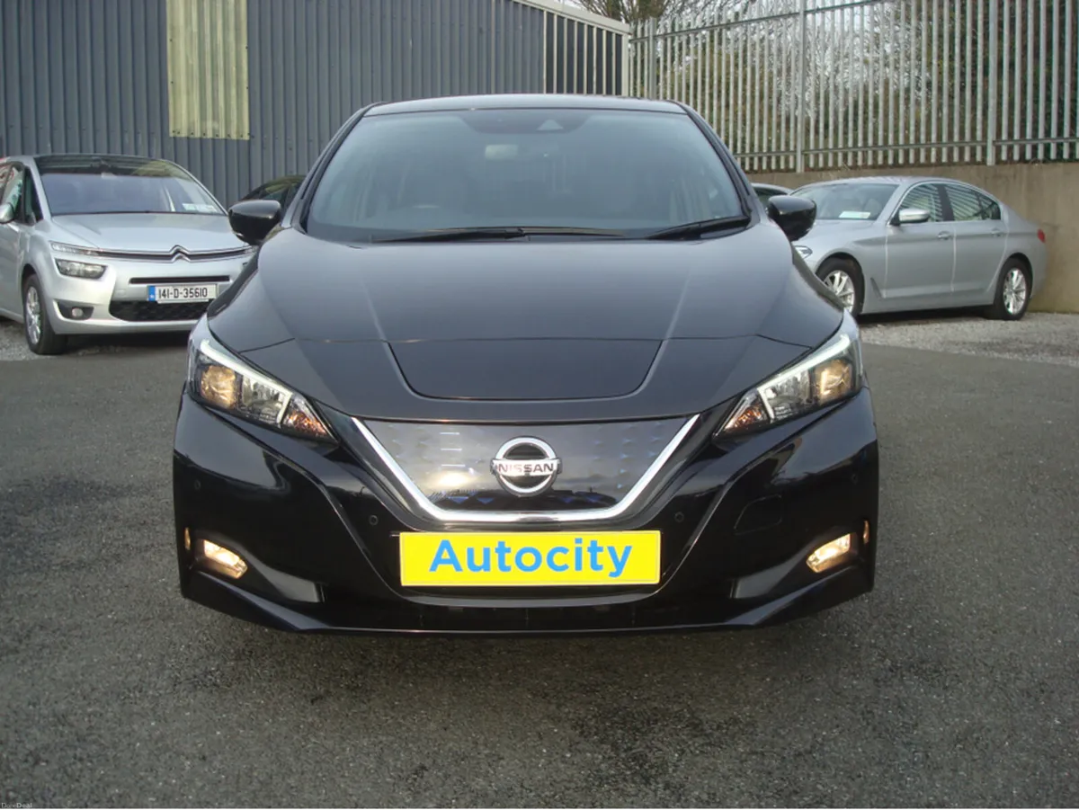 Nissan Leaf 40kWh E N-CONNECTA 5DR AUTO - Image 2