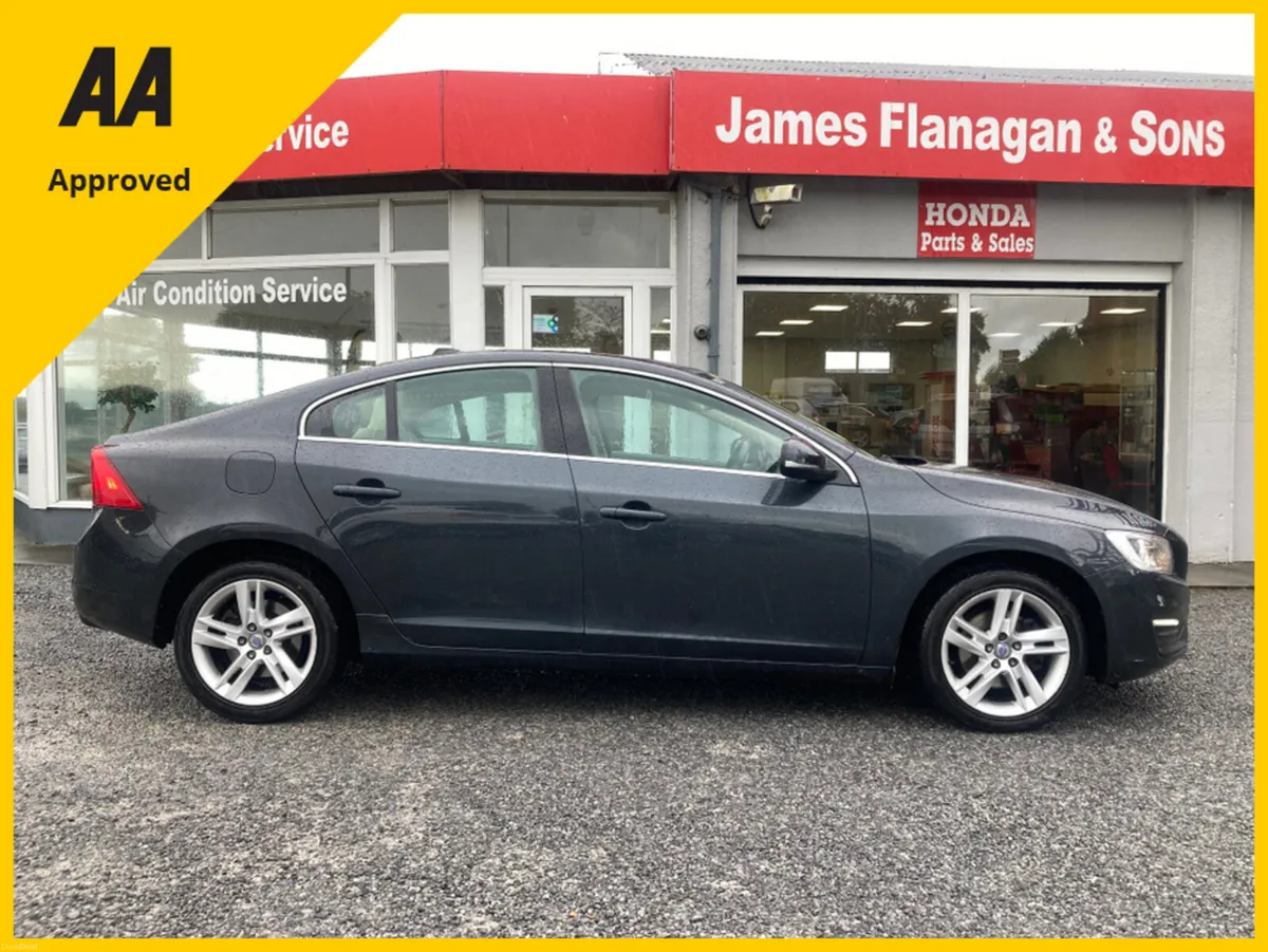 Volvo S60 D2 SE 4DR - Image 4