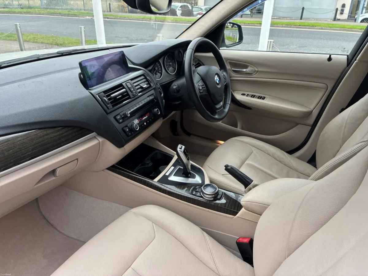 BMW 1-Series 1.6L Petrol Automatic *Fashionista Sp - Image 3