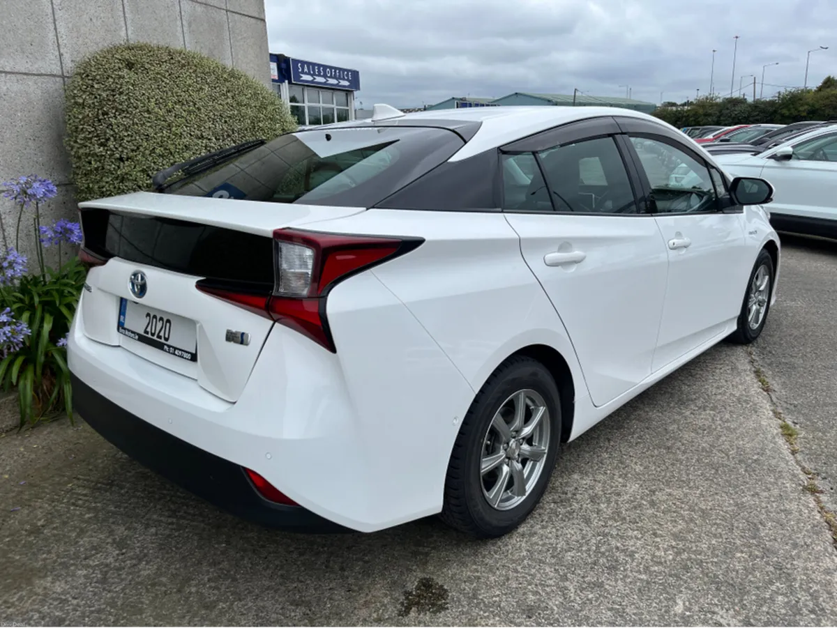 Toyota Prius AUTOMATIC HYBRID 1.8 PETROL //MASSIVE - Image 4