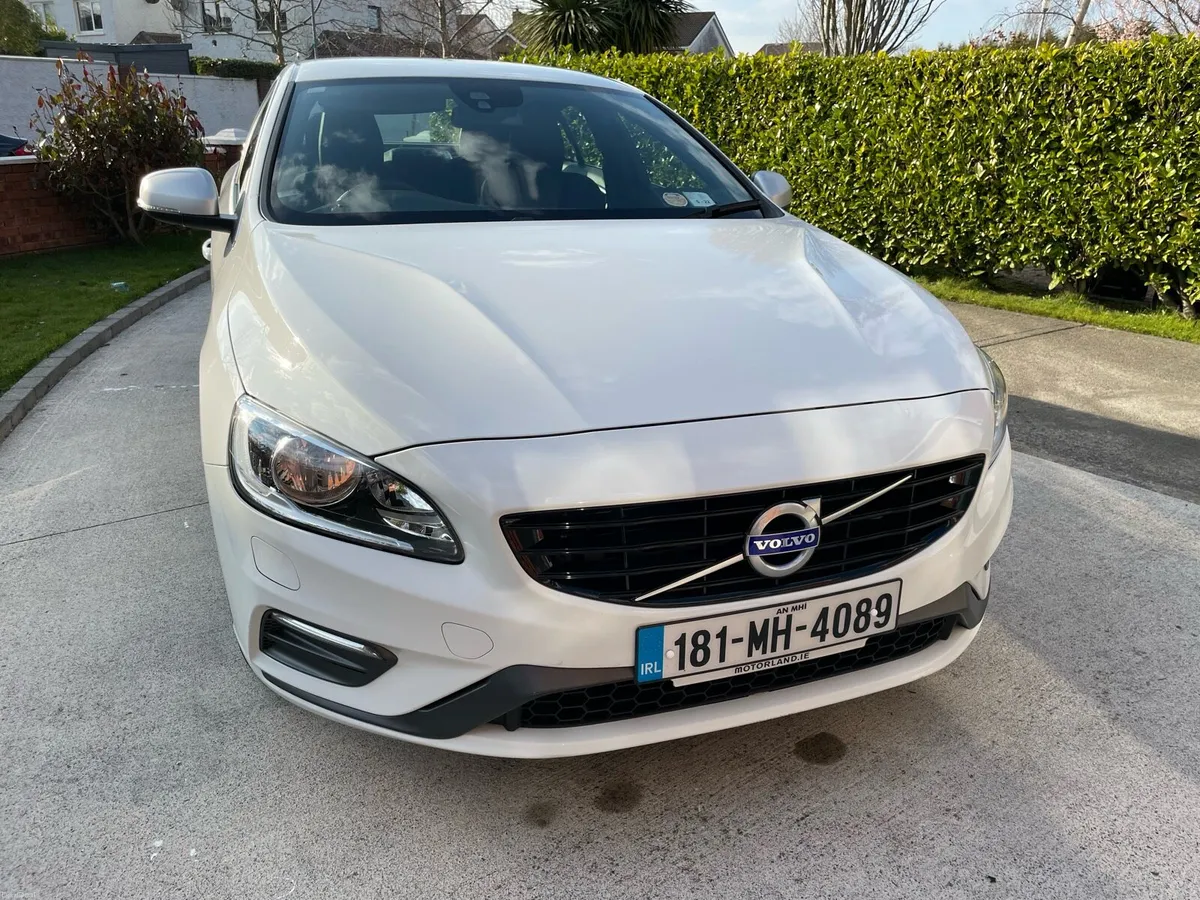 Volvo S60 R-Design - Image 2