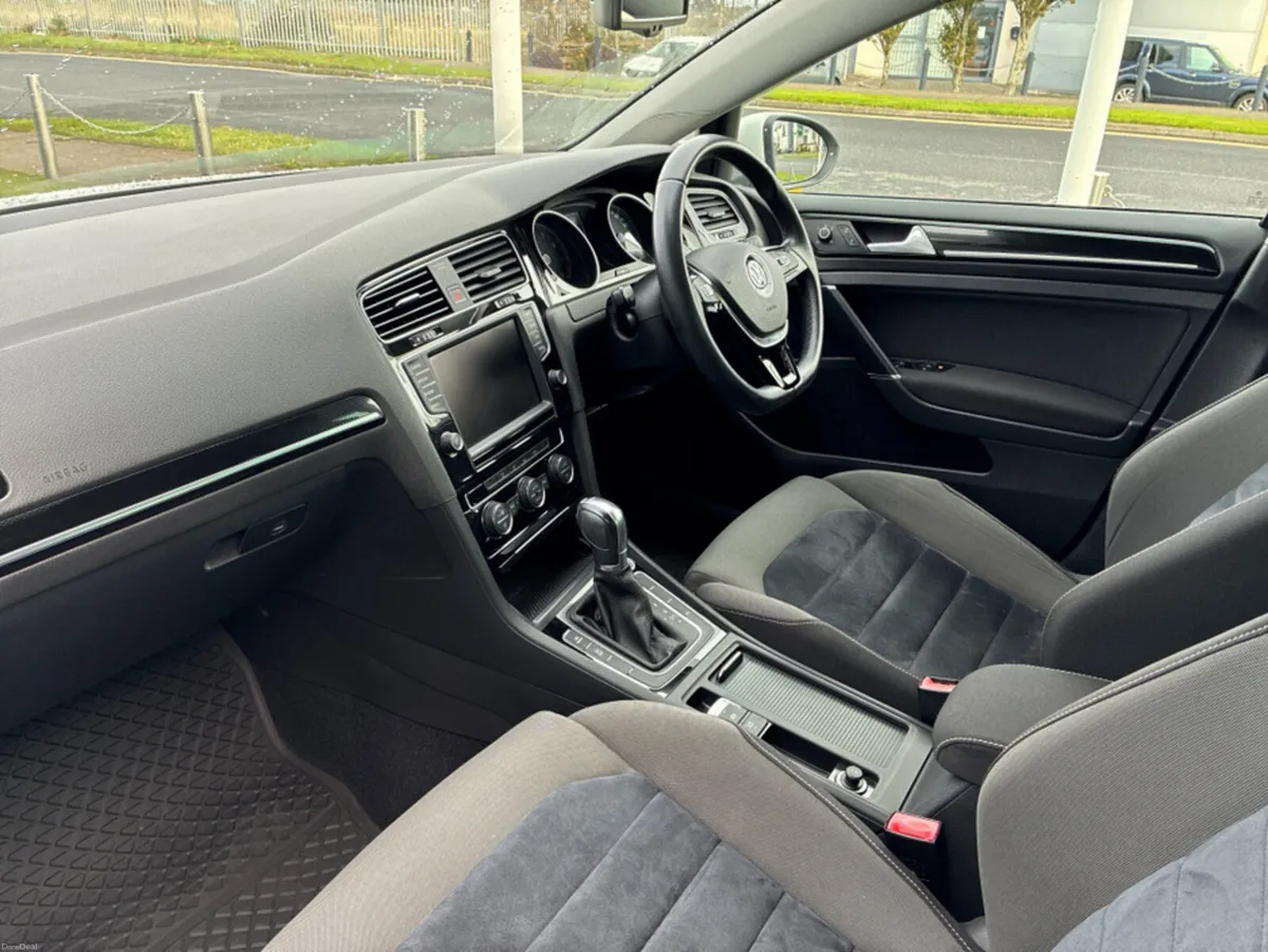 Volkswagen Golf 1.4L Petrol Automatic TSI - Image 3