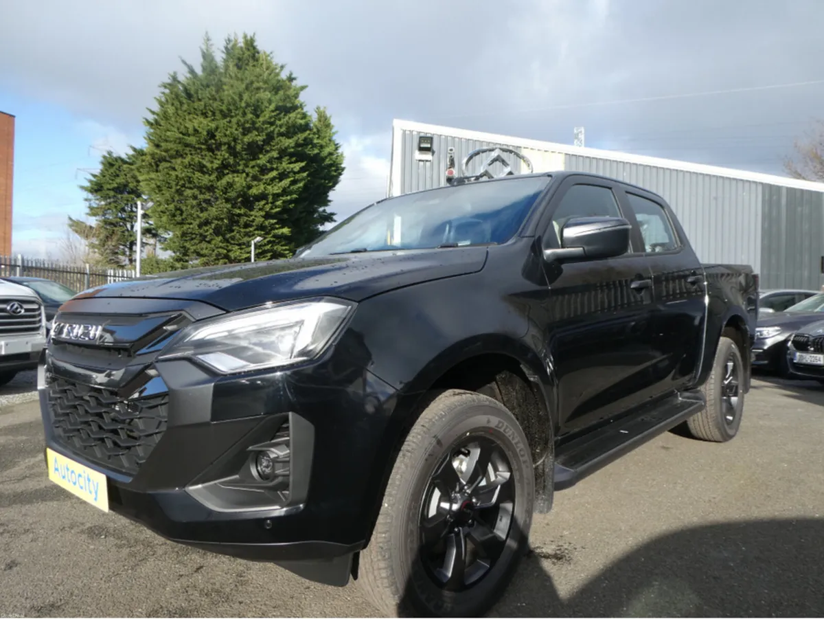 Isuzu D-Max LSE CREWCAB AUTOMATIC plus vat - Image 3