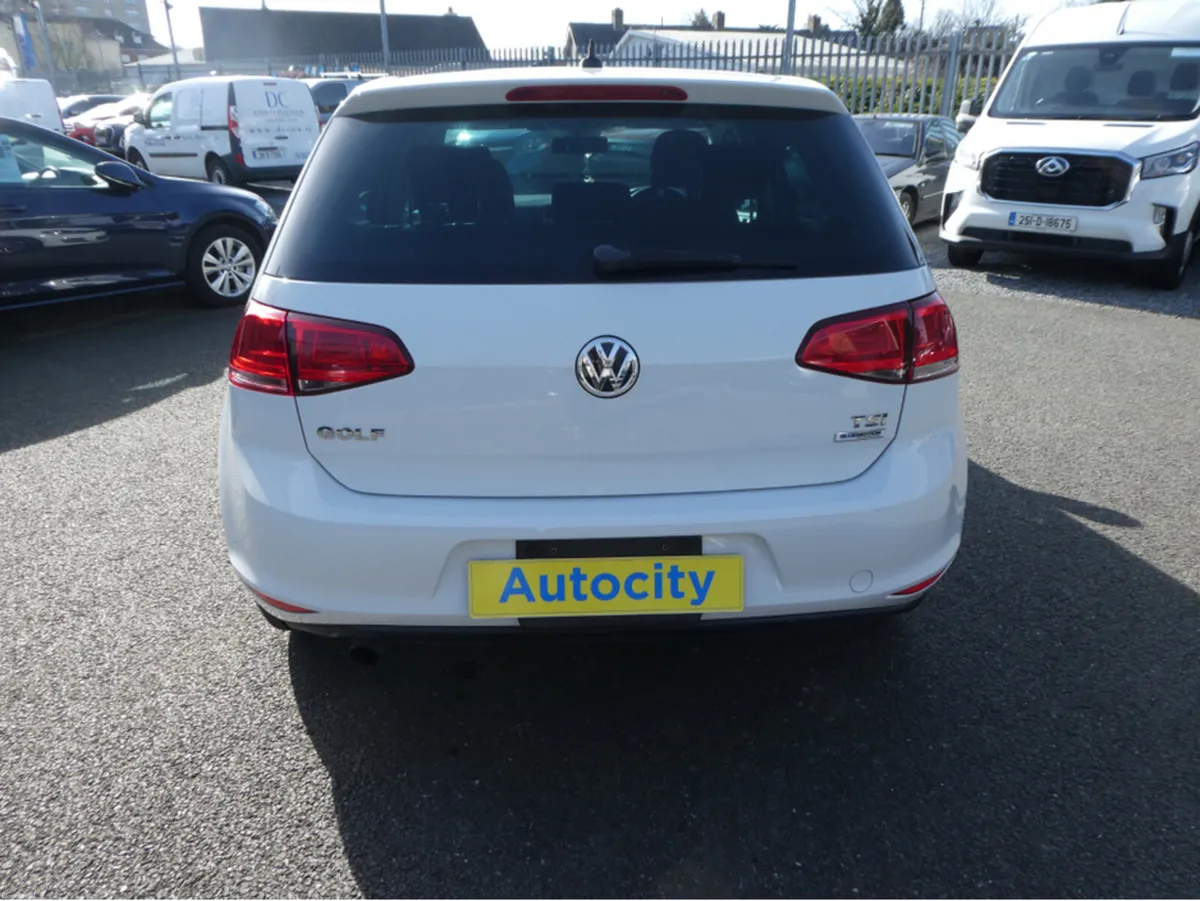 Volkswagen Golf Comfortline with NCT - Image 5
