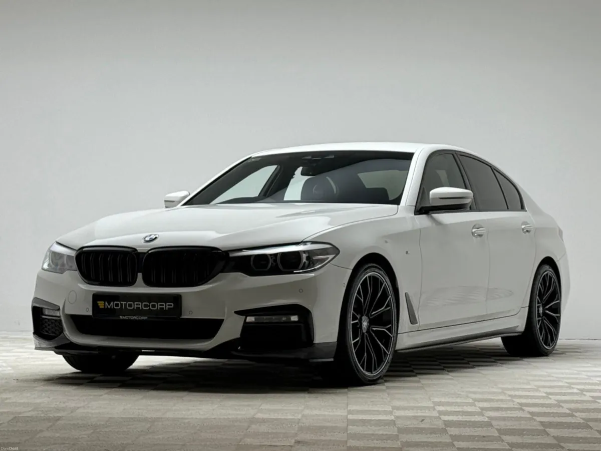 BMW 5-Series 520i M SPORT - Image 3