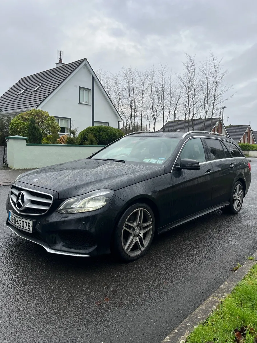 Mercedes Benz E300 AMG - Image 3