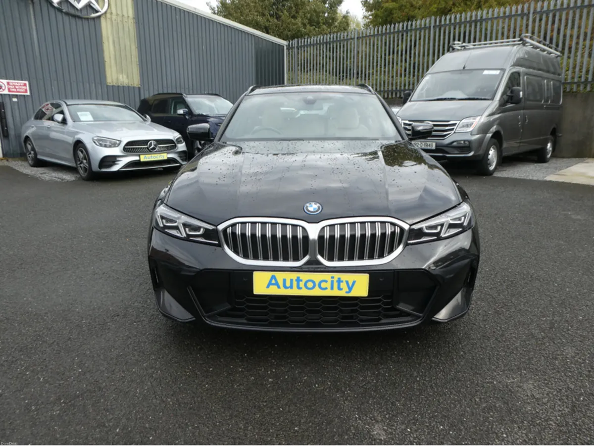 BMW 3-Series 330 E M Sport  292BHP Estate - Image 2