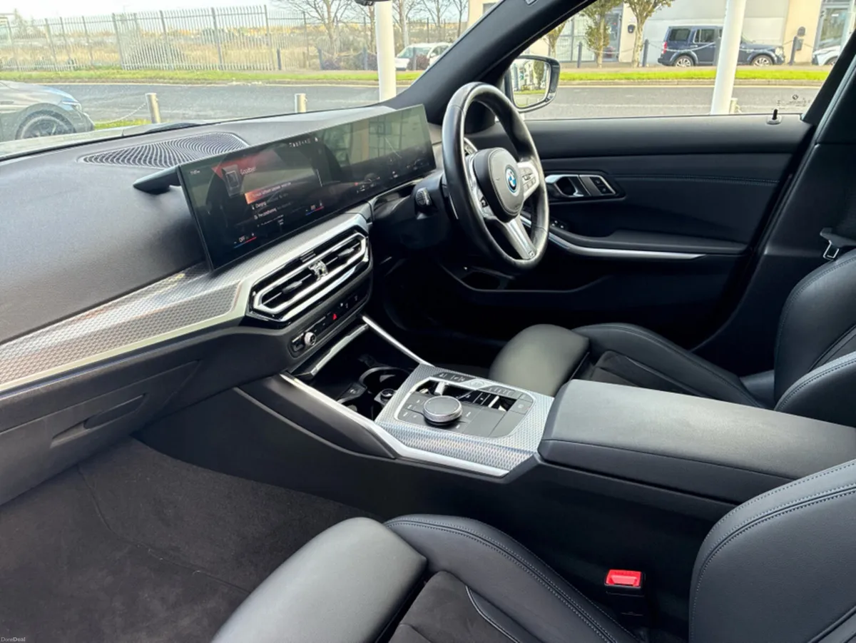 BMW 3-Series 330e M SPORT . ALCANTARA SEATS  *7.9% - Image 3