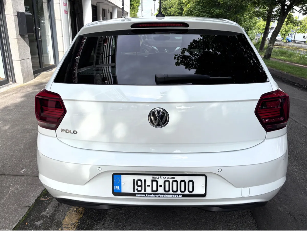 Volkswagen Polo 1.0 Tsi AUTO COMFORTLINE 5DR - Image 4
