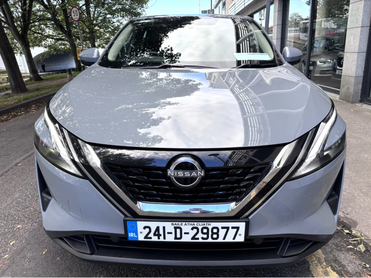 Nissan Qashqai 1.5 EPOWER SV 5DR AUTO - Image 3