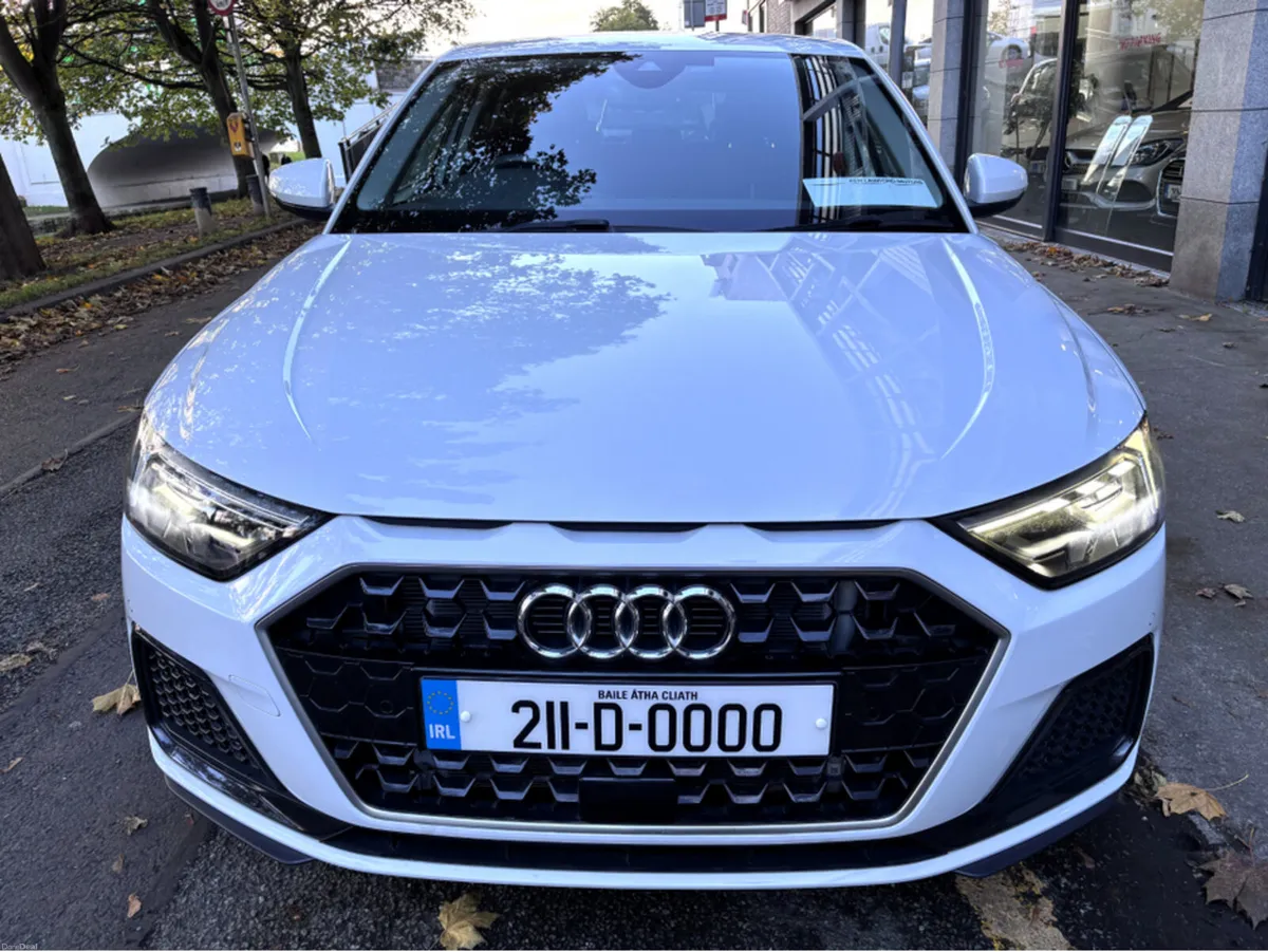Audi A1 1.0 Tfsi AUTO ADVANCE 5DR - Image 3