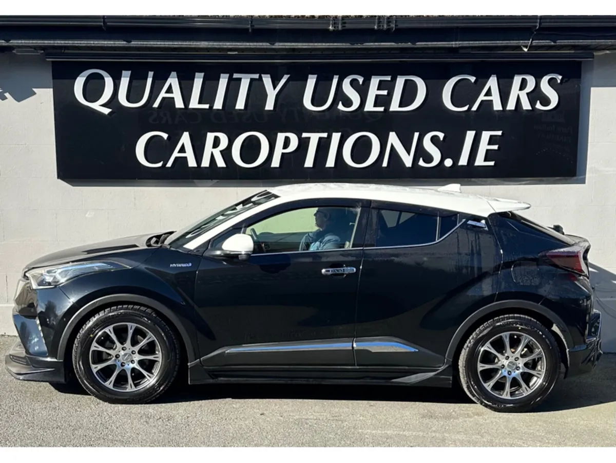 Toyota C-HR C-HR 1.8 HYBRID SPORT//FULLY LOADED//N - Image 2