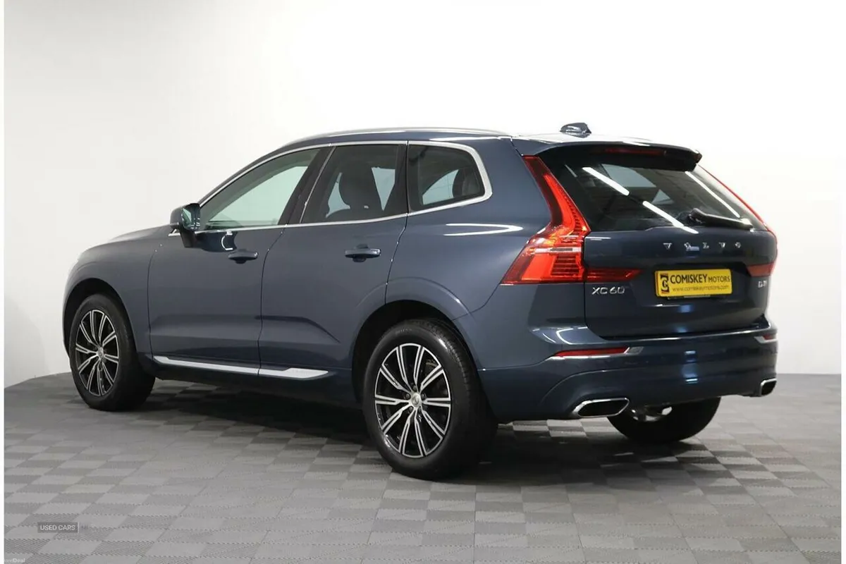 Volvo XC60 D4 Inscription - Image 4