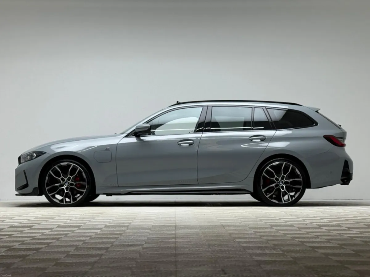 BMW 3-Series 330E M SPORT LCI II *HUGE SPEC* - Image 4