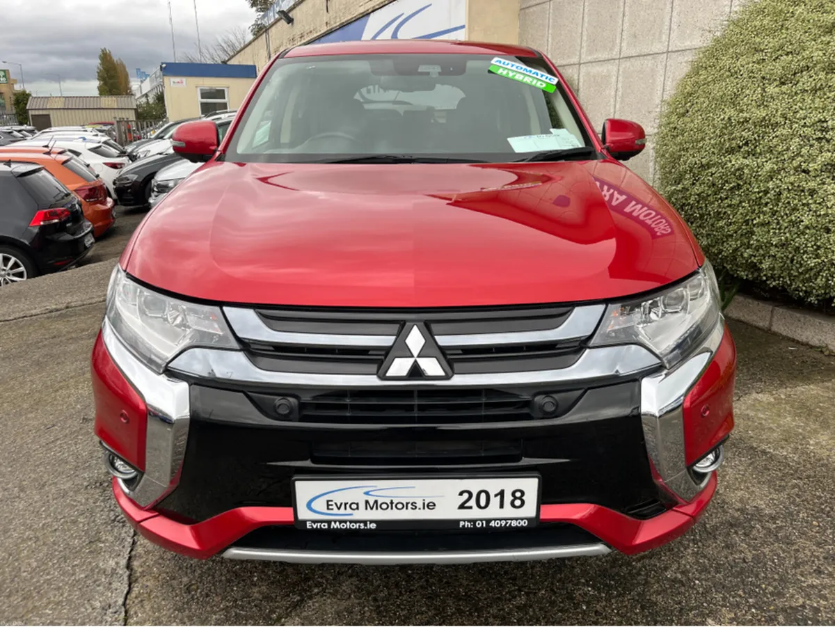 Mitsubishi Outlander AUTOMATIC 2.0 PETROL PHEV PLU - Image 2