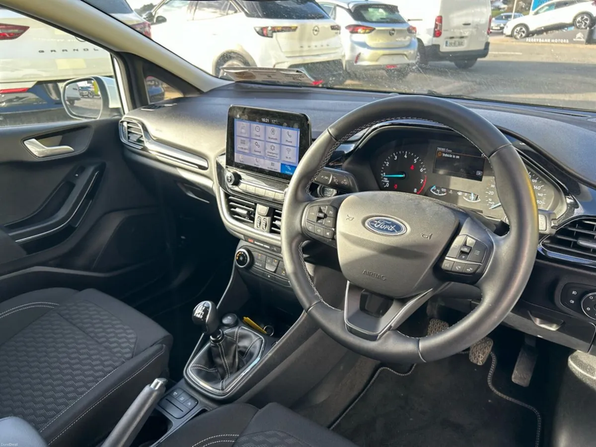 Ford Fiesta TITANIUM 1.0T 125 MHEV - Image 6