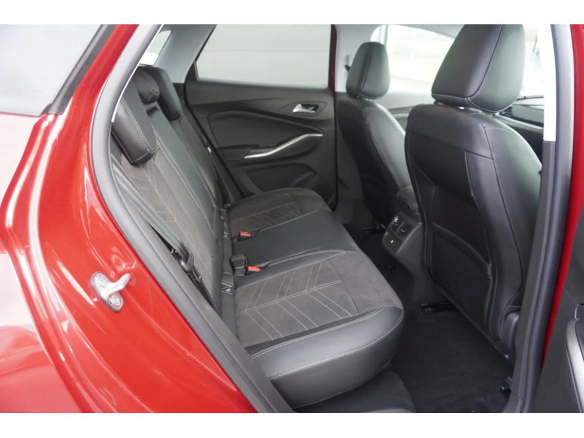 Opel Grandland GS 1.2 130PS PETROL - Image 5