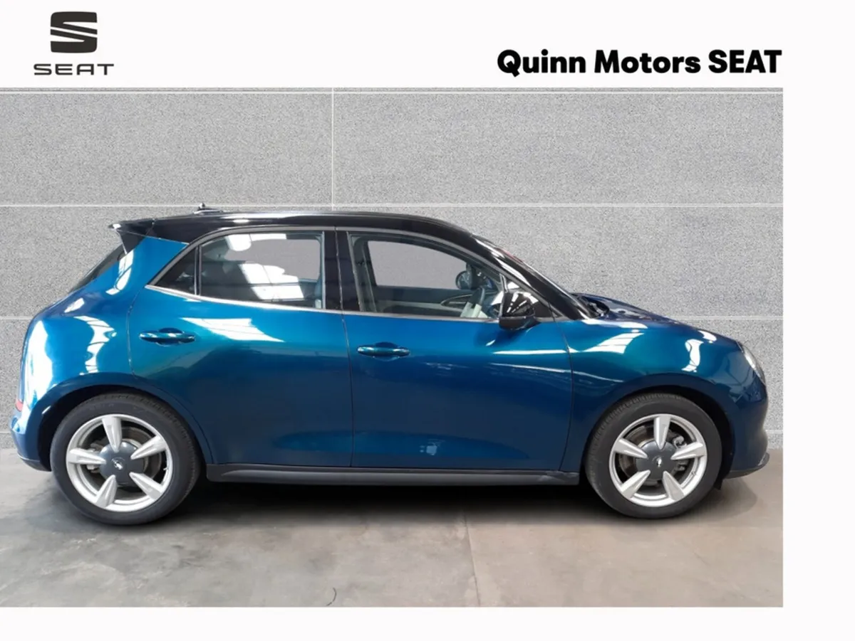 GWM Ora 03 300PRO 4DR AUTO - Image 3