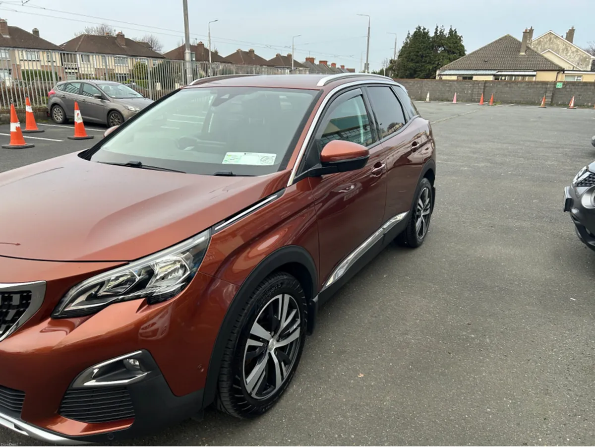 Peugeot 3008 AUTOMATIC/DIESEL///TINY KILOMETRES/// - Image 2