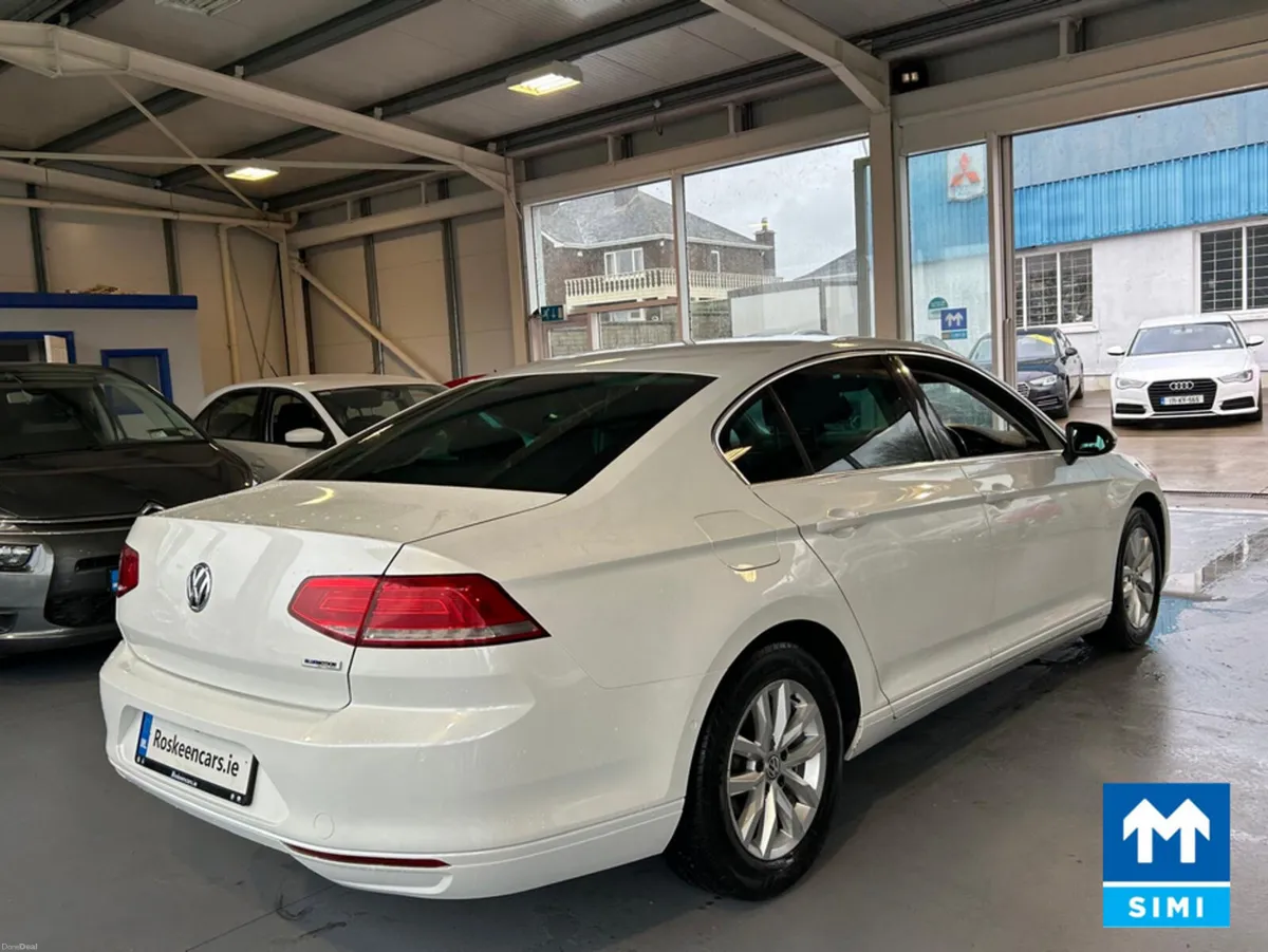 Volkswagen Passat CL 1.6 TDI MANUAL 6SPEED FWD 120 - Image 6