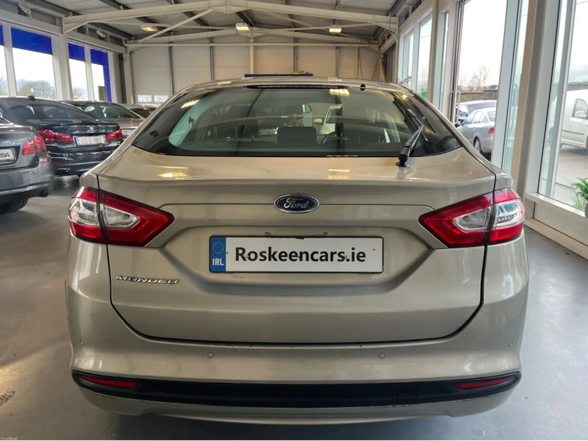 Ford Mondeo ZETEC 1.6 TDCI 115PS 4DR - Image 6