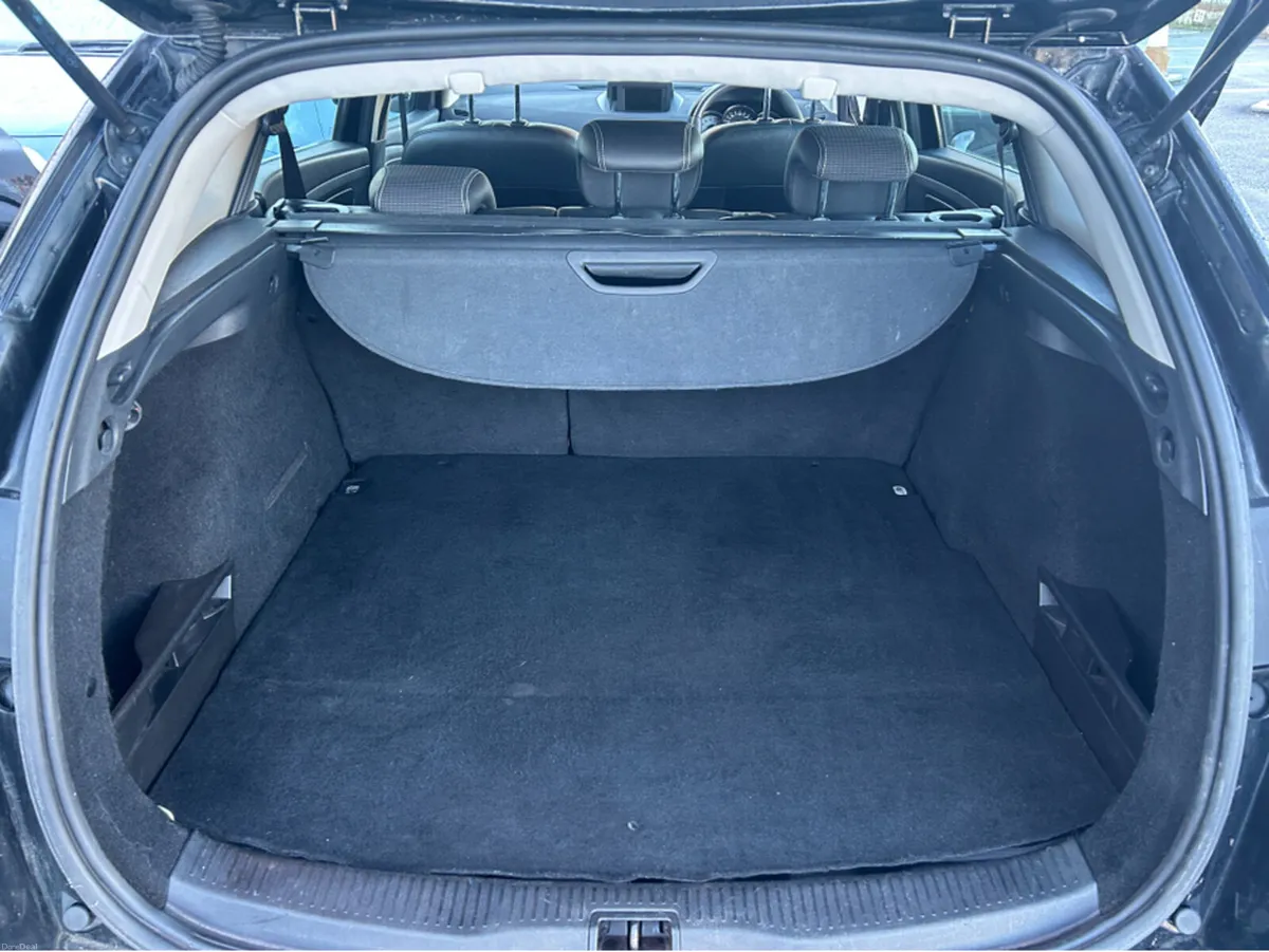 Renault Megane IRISH car//ONLY 113000KLMS WITH BRA - Image 4