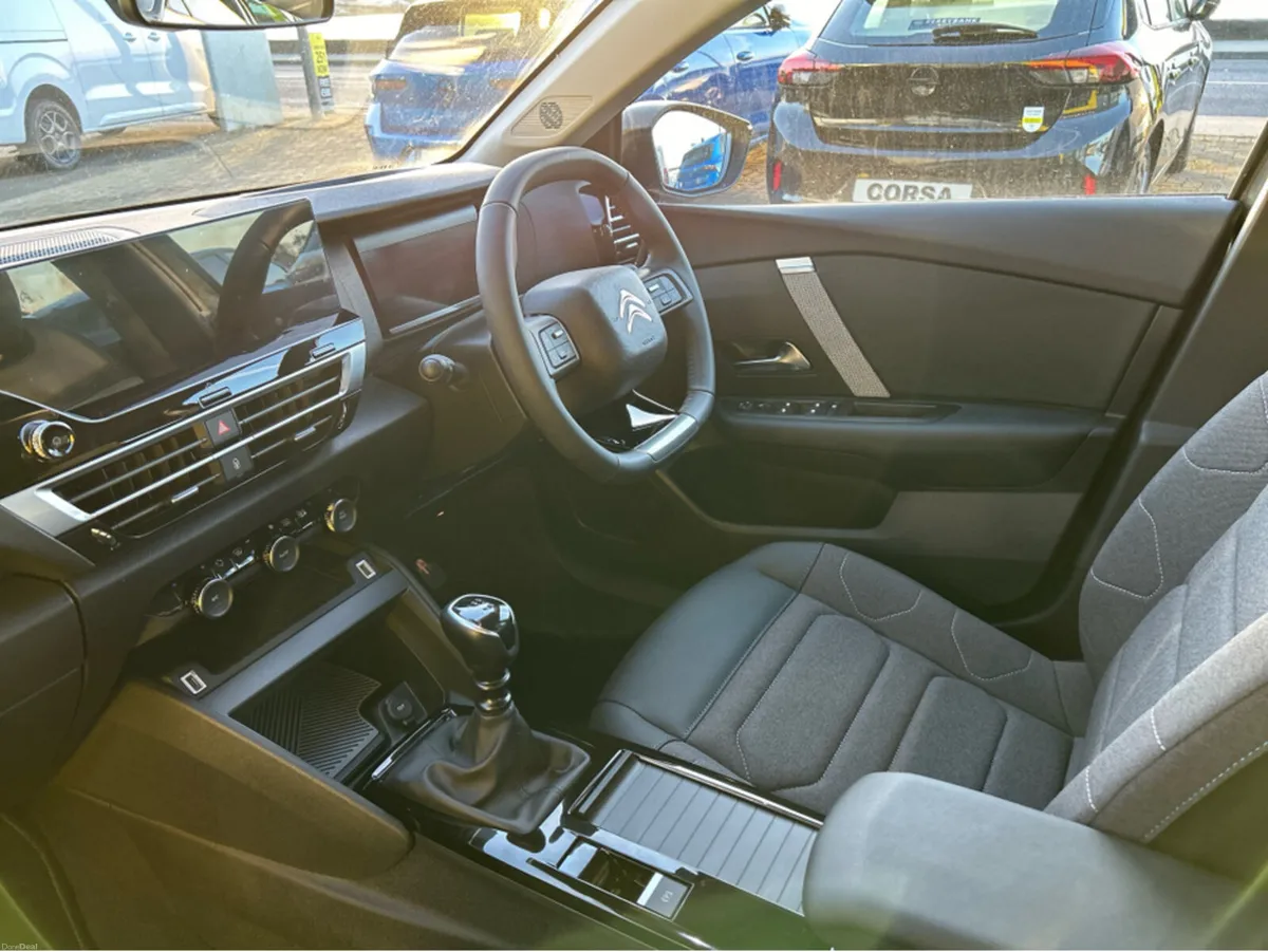 Citroen C4 Plus Pack Tech 1.2Petrol - Image 2