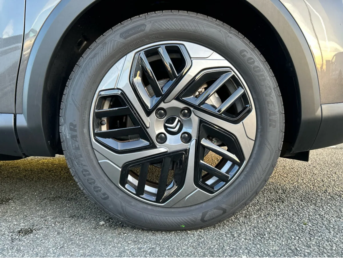 Citroen C4 Plus Pack Tech 1.2Petrol - Image 5