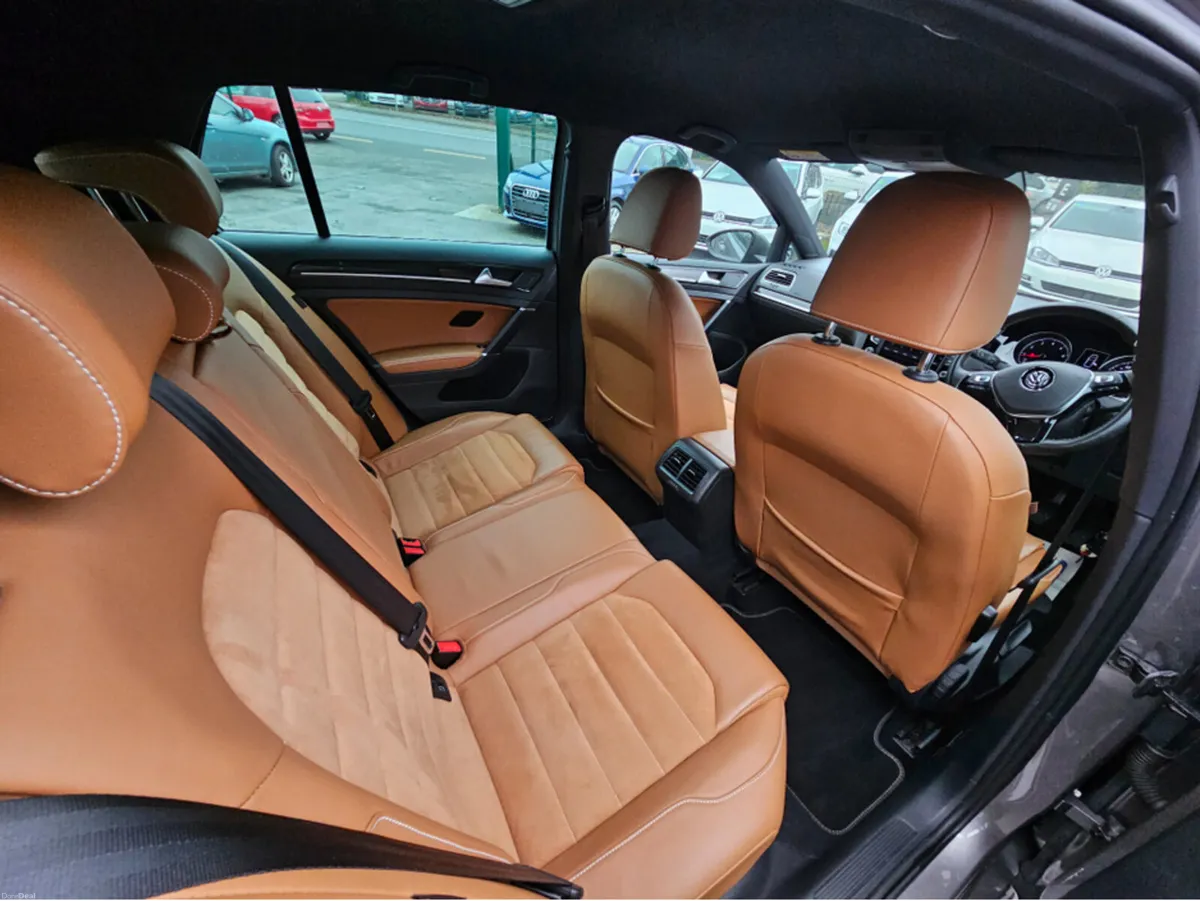 Volkswagen Golf (142) 1.4 TAN LEATHER HIGHLINE SEA - Image 3