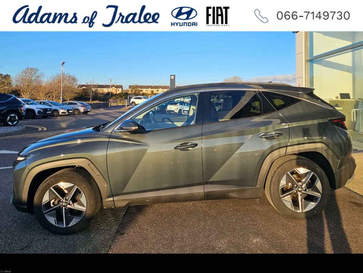 Hyundai Tucson EXECUTIVE 5DR - Image 2