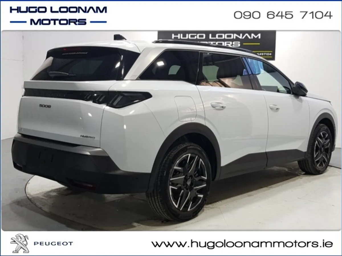 Peugeot 5008 Allure Hybrid 136bhp e-DCS6 - Image 4