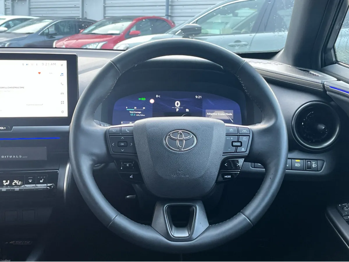 Toyota C-HR PHEV SOL - Image 6