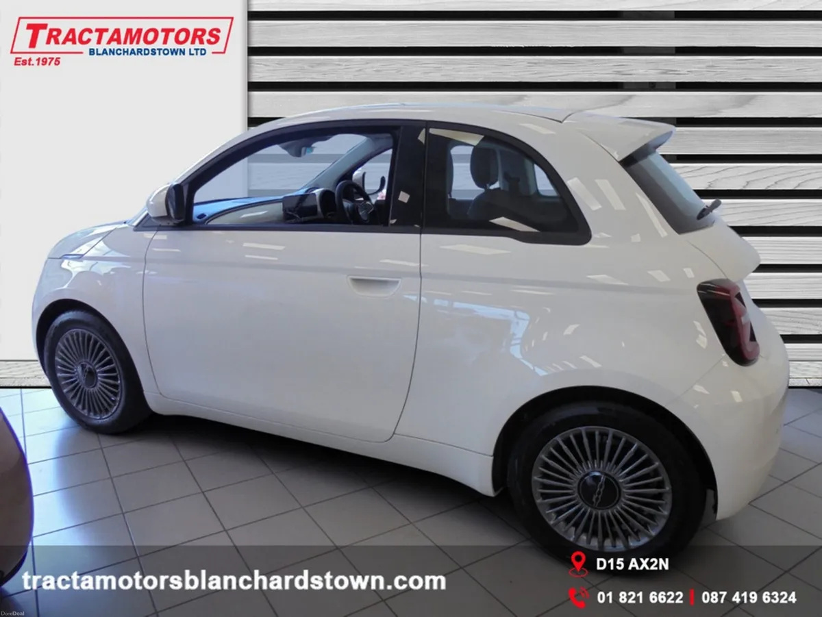 Fiat 500e REVERSE CAMERA ICON 42KW BATTERY WITH - Image 4