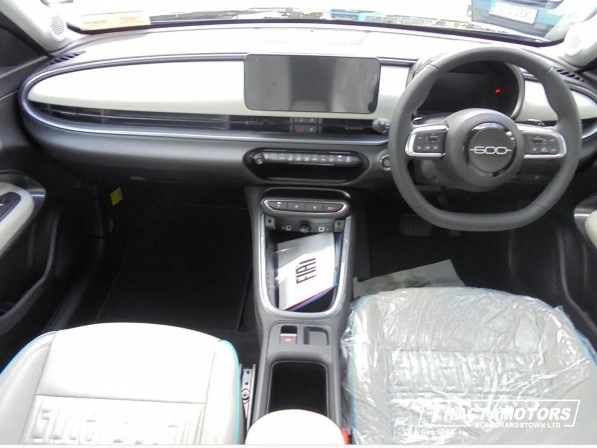 Fiat 600 HYBRID 1.2 100BHP LA PRIMA - Image 2