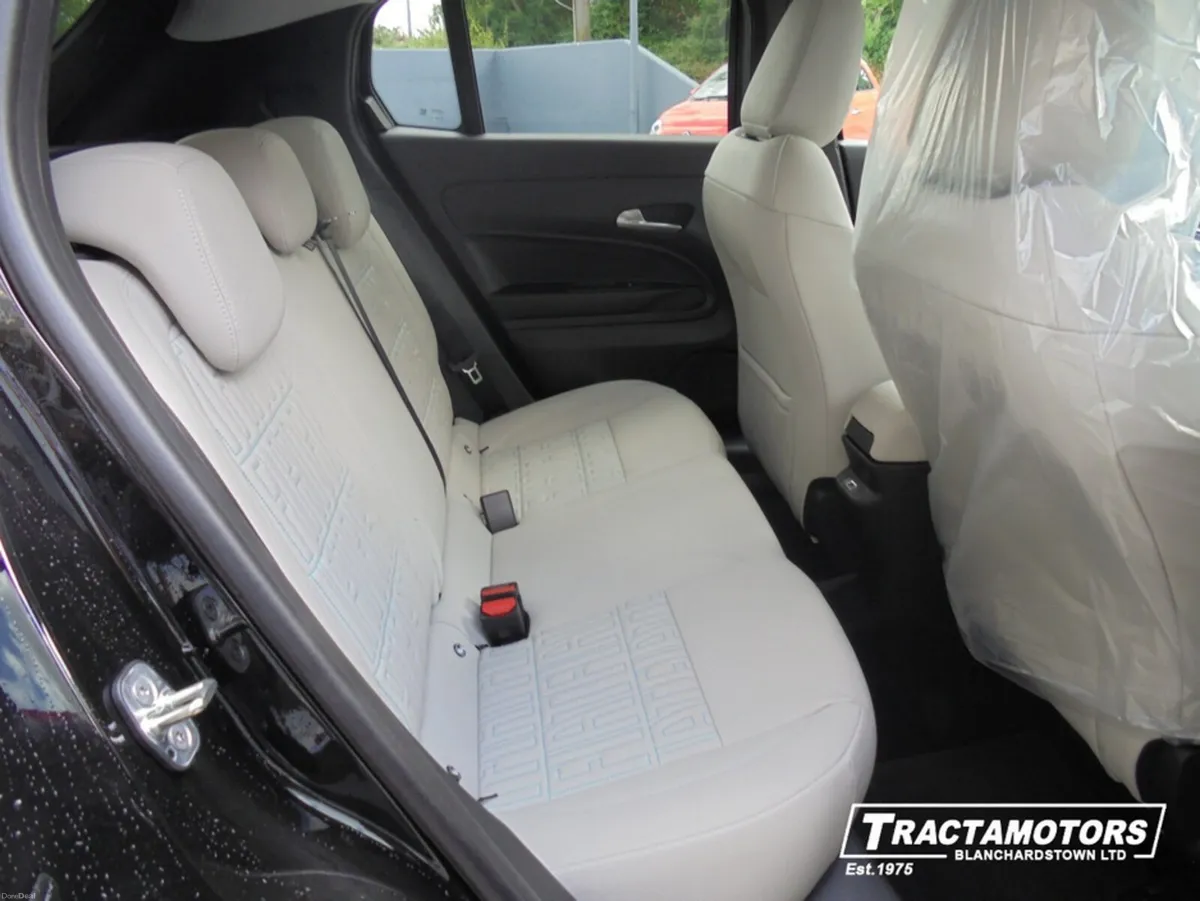 Fiat 600 HYBRID 1.2 100BHP LA PRIMA - Image 6