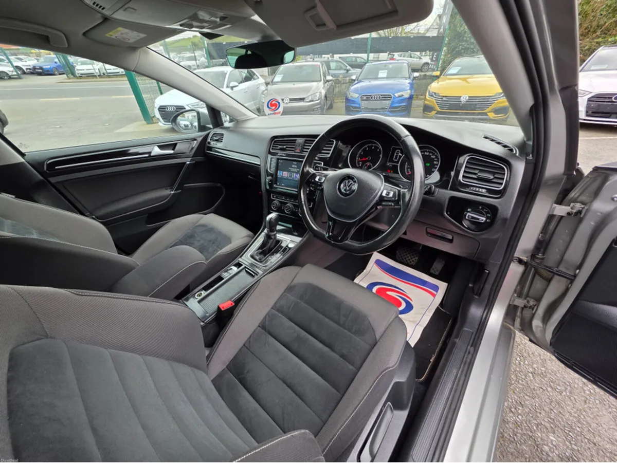 Volkswagen Golf 1.4 TSI HIGHLINE  -REVERSE CAMERA - Image 3