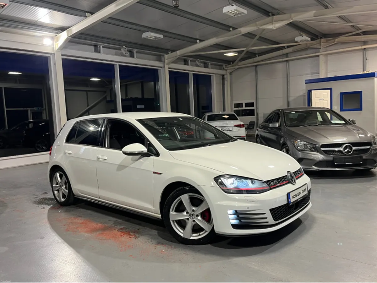 Volkswagen Golf Gti 2.0 Tsi Dsg Automatic *reserve - Image 3