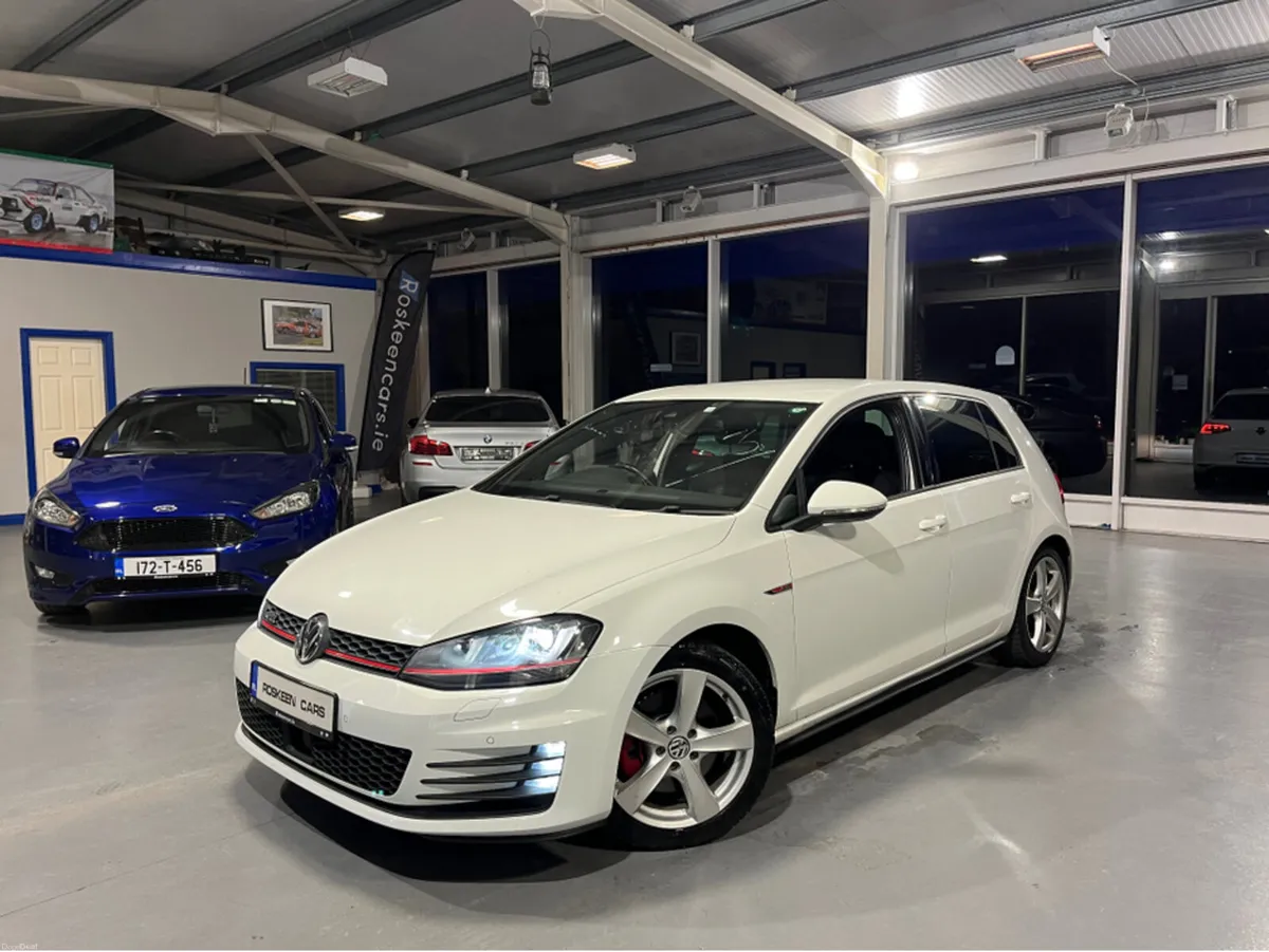 Volkswagen Golf Gti 2.0 Tsi Dsg Automatic - Image 1