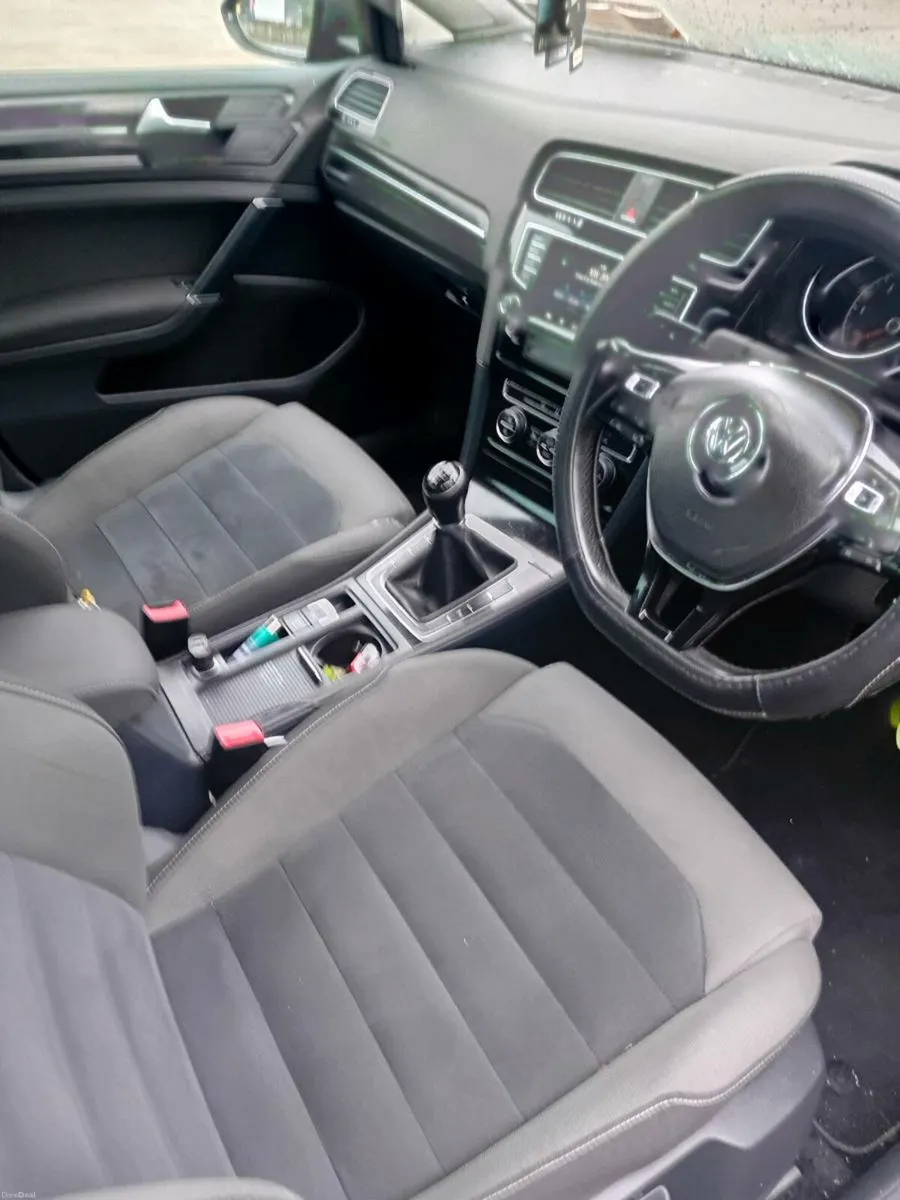 Volkswagen Golf 2015// sold with NCT/// - Image 4