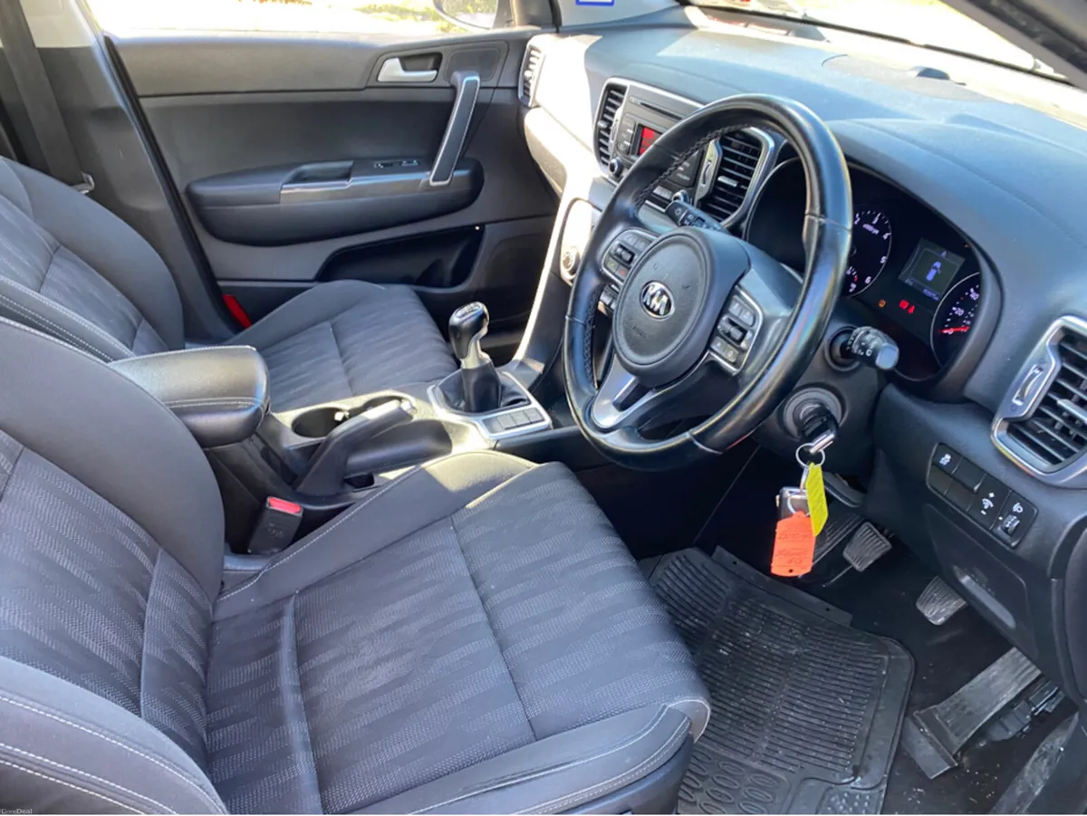 Kia Sportage 1.7cdri 114BHP 5DR - Image 6