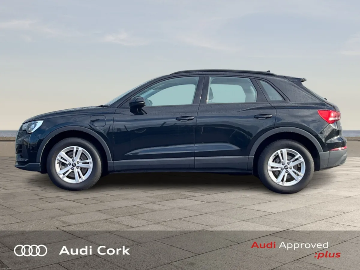 Audi Q3 1.4 45TFSI E 245BHP TECHNIK AUTOMATIC - Image 4