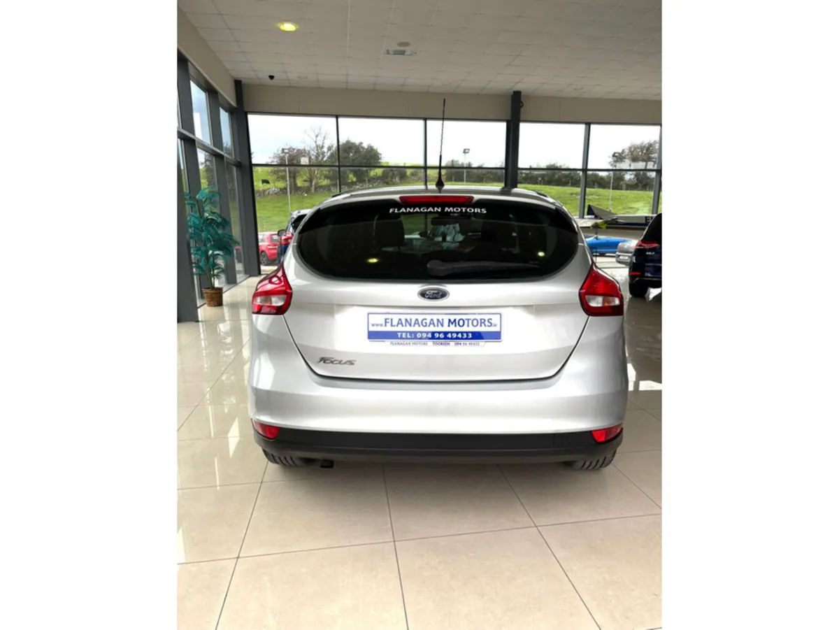 Ford Focus 1.5 TDCI STYLE 95PS 5 DOOR - Image 4