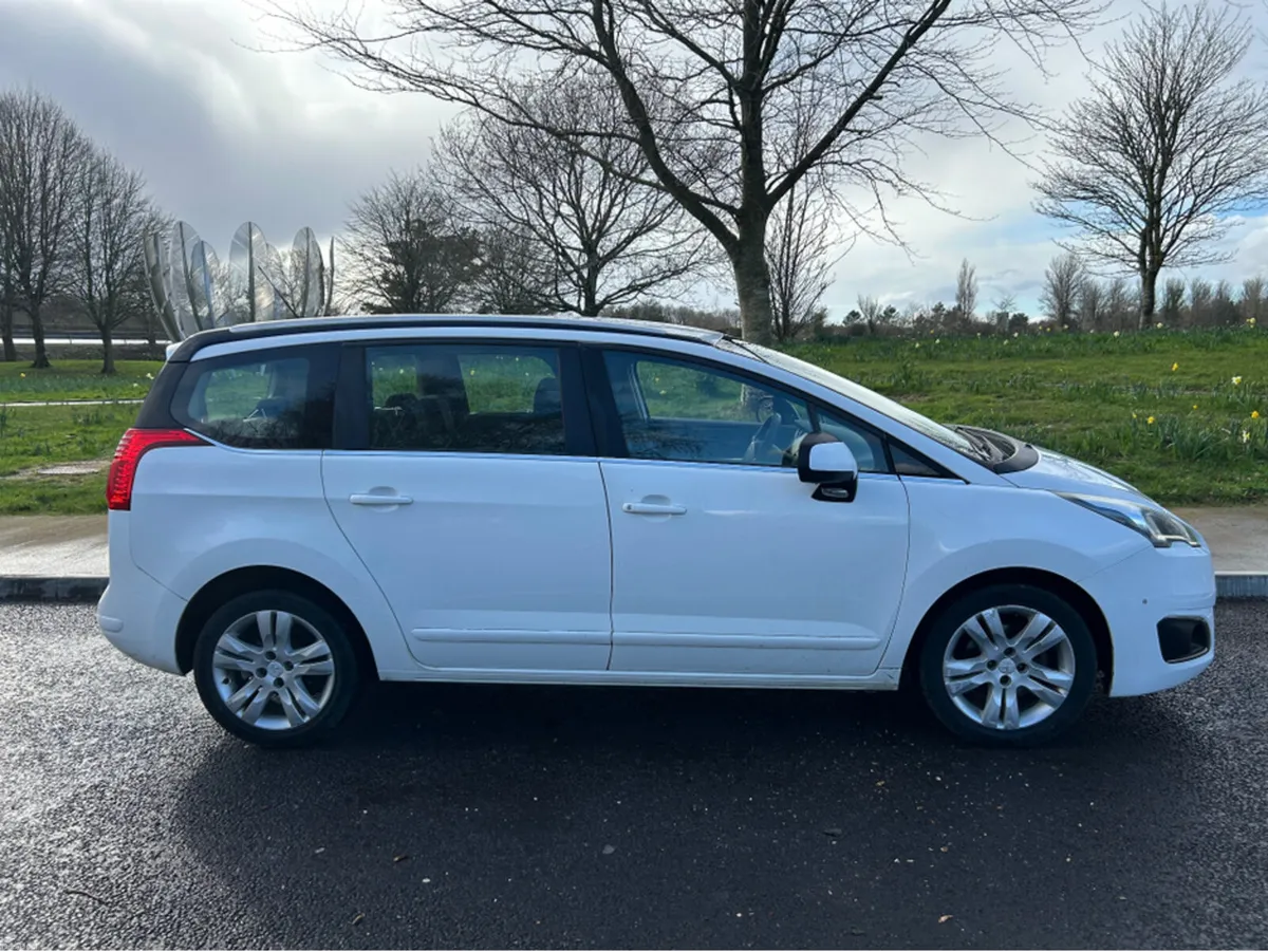 Peugeot 5008 1.6 HDI ACTIVE 113BHP 5DR - Image 3