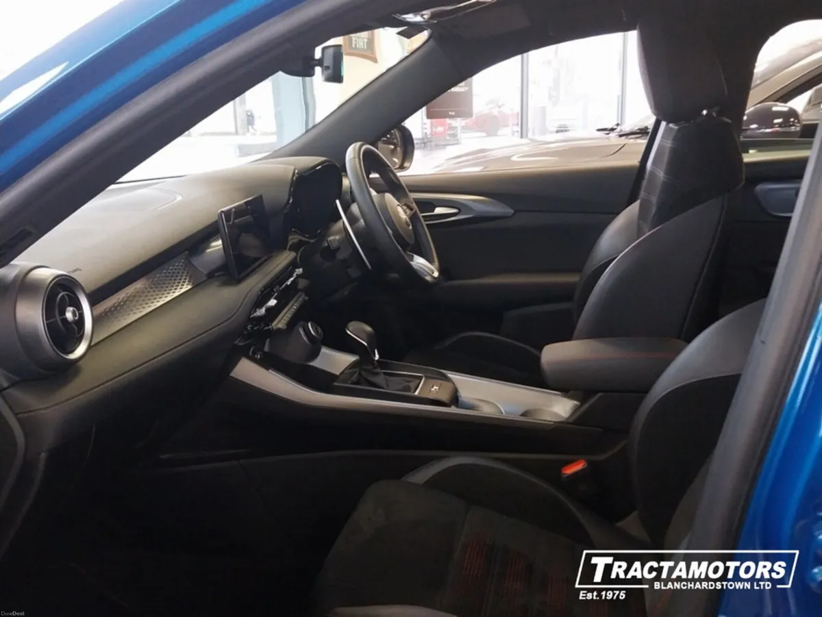 Alfa Romeo Tonale VELOCE 1.5 160HP MHEV D - Image 4